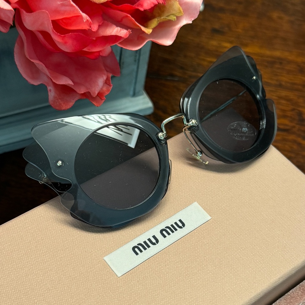 MIU MIU Butterfly Sunglasses NEW IN BOX! 63mm AUTHENTIC! Made in Italy! - Picture 7 of 13